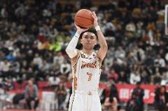 原帥半場(chǎng)三分球5中0數(shù)據(jù)慘淡，正負(fù)值-18引爭(zhēng)議