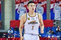 付豪替補(bǔ)登場(chǎng)10分鐘貢獻(xiàn)7分2板正負(fù)值-11