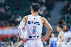 夏曉司：山東高速男籃下周一線(xiàn)集結(jié)備戰(zhàn)將進(jìn)行恢復(fù)性訓(xùn)練