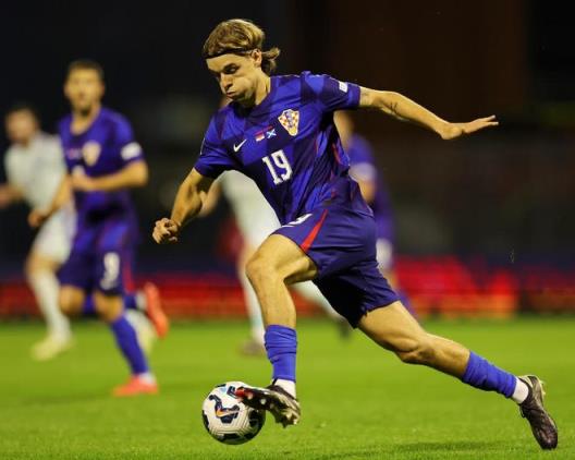 衛(wèi)報：水晶宮將簽約索薩，仍與葡體商談迪奧曼德