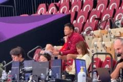 男籃同組對(duì)手約旦與印度率先開打 中國(guó)教練組兩位助教近距離觀戰(zhàn)