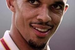 即將HWG？羅馬諾：皇馬已將合同發(fā)送給阿諾德，即將簽約