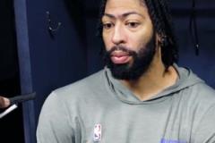 看著現(xiàn)在被打爆的湖人內(nèi)線，真想這小子了