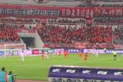 現(xiàn)場(chǎng)球迷實(shí)拍泰山丟第2球：都在舉手，都在愣著 ？