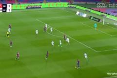 神撲！孔德扣過(guò)后衛(wèi)左腳打近角，阿德里安用腳擋出