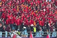 泰山球員受傷！亞泰球迷大喊：不踢滾蛋！