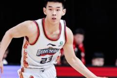 楊毅此前：林葳將會像姚明那樣 成為下一個國寶級籃球運動員！