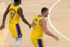 湖人連續(xù)吃T！東契奇抱怨判罰被2T驅(qū)逐彪哥貼臉怒吼也吃T