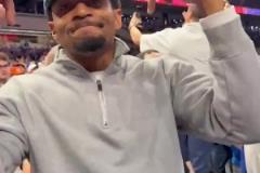 比爾：雖然我無緣季后賽了 但母校奪冠還是要慶祝的