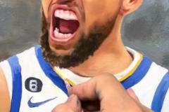 畫(huà)家在街頭現(xiàn)場(chǎng)發(fā)揮繪畫(huà)庫(kù)里畫(huà)像 如果你是庫(kù)蜜愿出多少購(gòu)買？