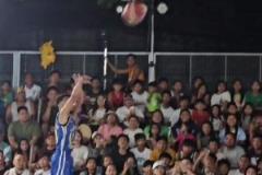 菲律賓野球場驚現(xiàn)詹庫連線 這兩下庫里還真來不了