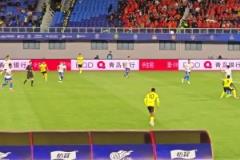 現(xiàn)場(chǎng)實(shí)拍王大雷一招舉火燒天，怒撲張維修單刀射門(mén)