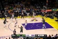 徐靜雨此前：若湖人今年奪冠，詹姆斯仍是老大冠軍，東契奇貢獻不如他