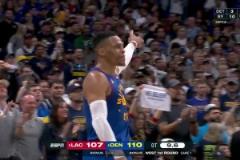 二哥手刃舊主！威少干擾迫使哈登失誤殺死比賽 激情怒吼慶祝