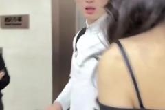 有丶好看！求拍照的小姐姐把于德豪給驚艷住了