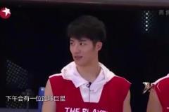 科比退役后中國綜藝首秀，明星居然還想防住他