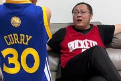 火蜜演繹火箭G2擊敗勇士：小學(xué)生站有站相，搖頭晃腦像什么樣子