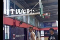 當(dāng)年科比被球砸不眨眼，如果換做是這招呢？