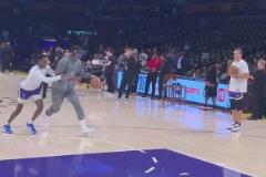 看樣子對(duì)于G5勢(shì)在必得！東契奇賽前苦練加長(zhǎng)三分