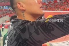 球迷高喊崔康熙下課！王大雷：大家都冷靜點(diǎn)，球隊(duì)現(xiàn)在困難