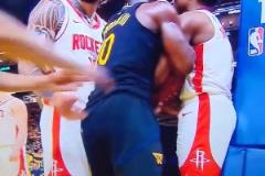 海王溫柔摟腰巴特勒這一下，簡直把我給笑翻了！