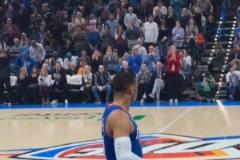 威少每次回雷霆主場(chǎng)全場(chǎng)球迷都?xì)g呼，這次季后賽交手還會(huì)嗎？