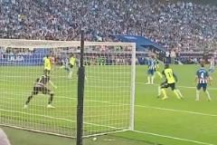 這就是理論上的死角！球迷實(shí)拍安東尼世界波絕殺