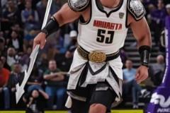 登哥牛逼！網(wǎng)友把戈登P成呂布 果然一點(diǎn)違和感都沒有