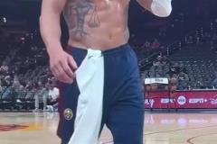 持續(xù)神奇！各種技能樣樣精通，戈登還有一身恐怖的身材！