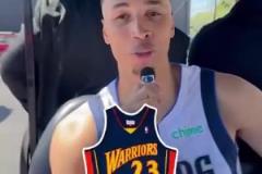 PJ老達(dá)拉斯人了！獨(dú)行俠球員們的第一件球衣是誰呢？