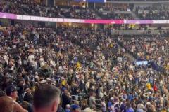 看不下去了！最后一分鐘掘金落后7分 主場球迷看不下去提前離場