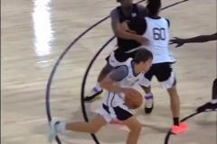 25屆狀元熱門弗拉格在TOP100訓(xùn)練營(yíng)中力壓一眾頂尖美高球員