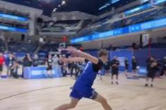 這數(shù)據(jù)只能說(shuō)一般？弗拉格聯(lián)合試訓(xùn)體測(cè)，垂直彈跳90厘米