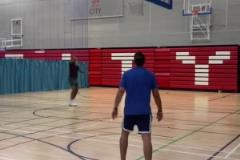 他自己都沒(méi)想到吧！此前弗拉格拍定裝照甚至沒(méi)有拿獨(dú)行俠的帽子！