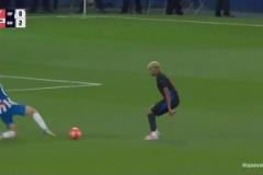 亞馬爾1V3冷靜送助攻！費(fèi)爾明抽射破門，巴薩提前2輪奪冠！