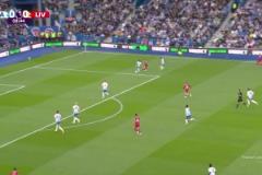 利物浦領(lǐng)先！布拉德利右路人球分過(guò)倒三角，埃利奧特包抄破門