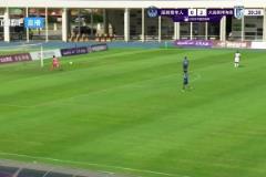 藝高人膽大！大連太子爺毛偉杰不停球直接吊門遺憾擊中門框