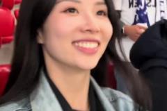 熱刺球迷解說林夢鴿現(xiàn)場觀戰(zhàn)歐聯(lián)決賽！并見證熱刺破17年冠軍荒