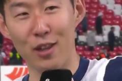 孫興慜賽后采訪對凱恩說：凱恩！我們也贏了！